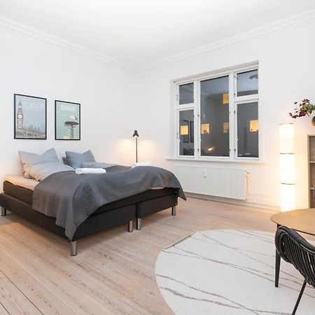 Come Stay In Aarhus - Close To Everything 4 People Eksteriør billede